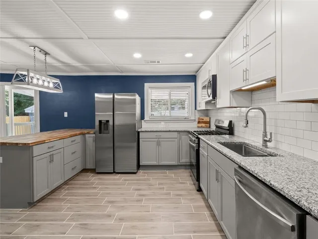 $199,900 | 2001 Ginger Street, Leesville, LA 71446