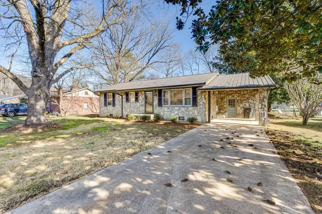 $210,000 | 1106 North Dennis Avenue, Jasper, TN 37347