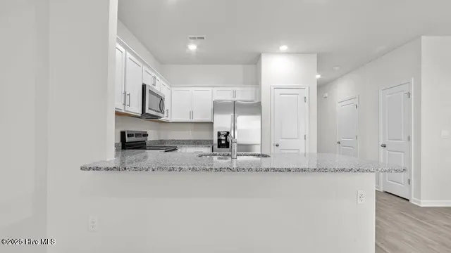 $1,800 | 3500 Sunstone Way, Unit 5, Winterville, NC 28590