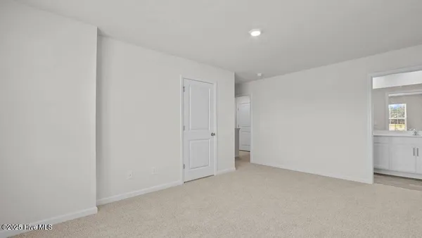 $1,800 | 3500 Sunstone Way, Unit 5, Winterville, NC 28590