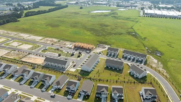 $1,800 | 3500 Sunstone Way, Unit 5, Winterville, NC 28590