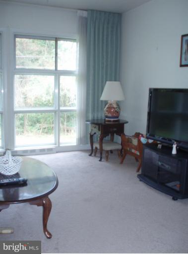 178 Cinder Road Lutherville-Timonium, MD 21093 - Photo 5 of 24 Living Room