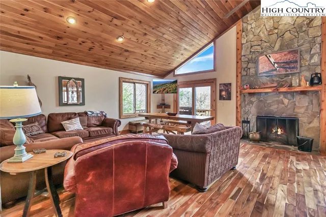 $995,000 | 4966 Hickory Nut Gap Road, Newland, NC 28657