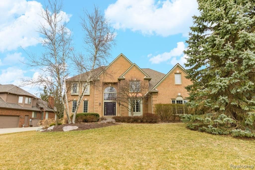 3700 Newcastle Drive Rochester Hills, MI 48306 - Photo 2 of 68