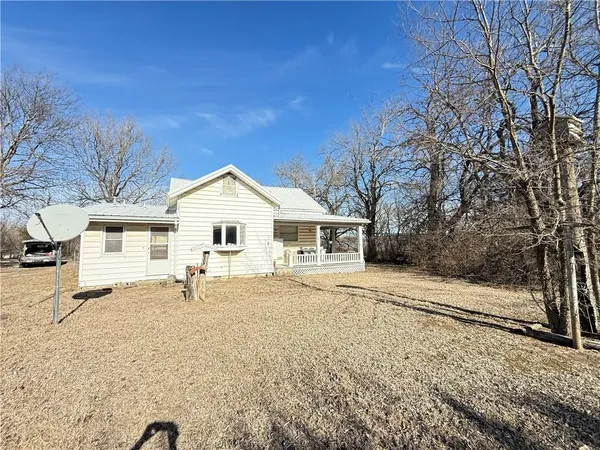 $59,000 | 18794 Mckinley Lake Road, Parsons, KS 67357