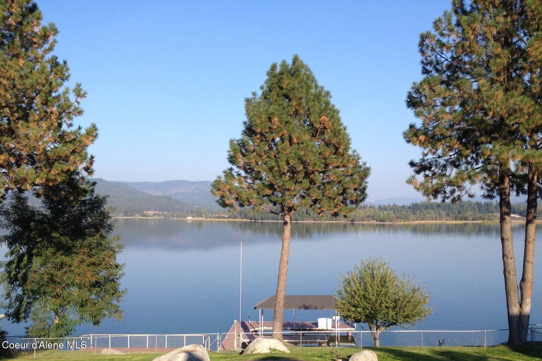 419 Campbell Point Road Laclede, ID 83841 - Photo 4 of 64 BeautiflPeaceful PO River