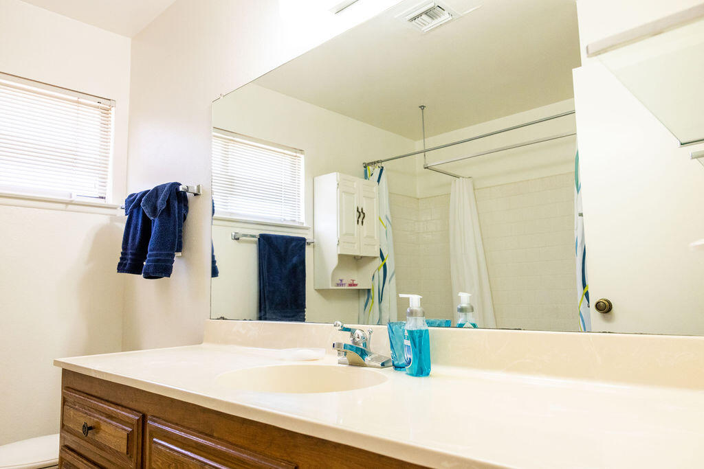812 West Vicki Avenue Ridgecrest, CA 93555 - Photo 56 of 68 812VickieSt-59