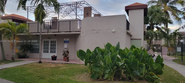 $275,500 | 3581 Southwest 117th Avenue, Unit 5409, Miami, FL 33165