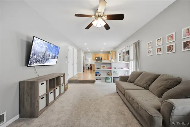 $399,000 | 14 Park Walk, Lancaster, NY 14086