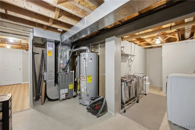 $399,000 | 14 Park Walk, Lancaster, NY 14086