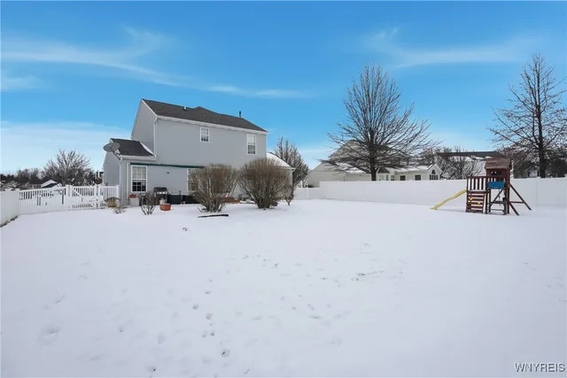 $399,000 | 14 Park Walk, Lancaster, NY 14086