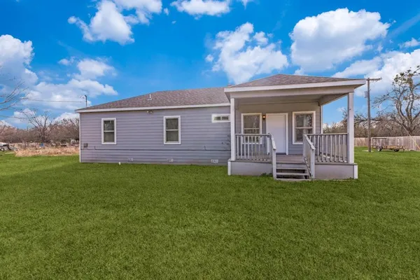 $185,000 | 711 South 3rd Avenue East, Dawson, TX 76639