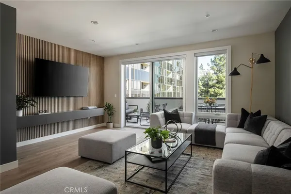 $1,335,000 | 380 Cordova Street, Unit 502, Pasadena, CA 91101
