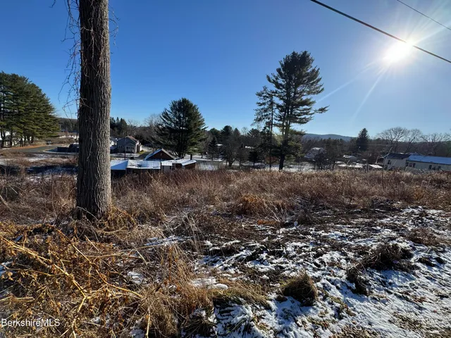 a black and white photo of a mirror