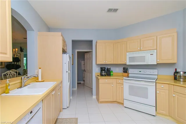 $4,999 | 5964 Sand Wedge Lane, Unit 301, Naples, FL 34110