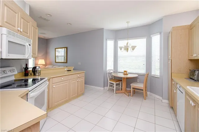 $4,999 | 5964 Sand Wedge Lane, Unit 301, Naples, FL 34110