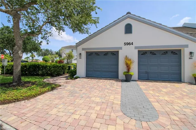 $4,999 | 5964 Sand Wedge Lane, Unit 301, Naples, FL 34110