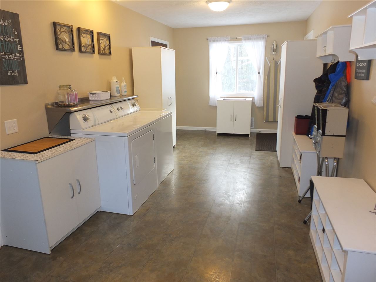 10254 Wildwood Road Interlochen, MI 49643 - Photo 15 of 43 1856974-14.JPG