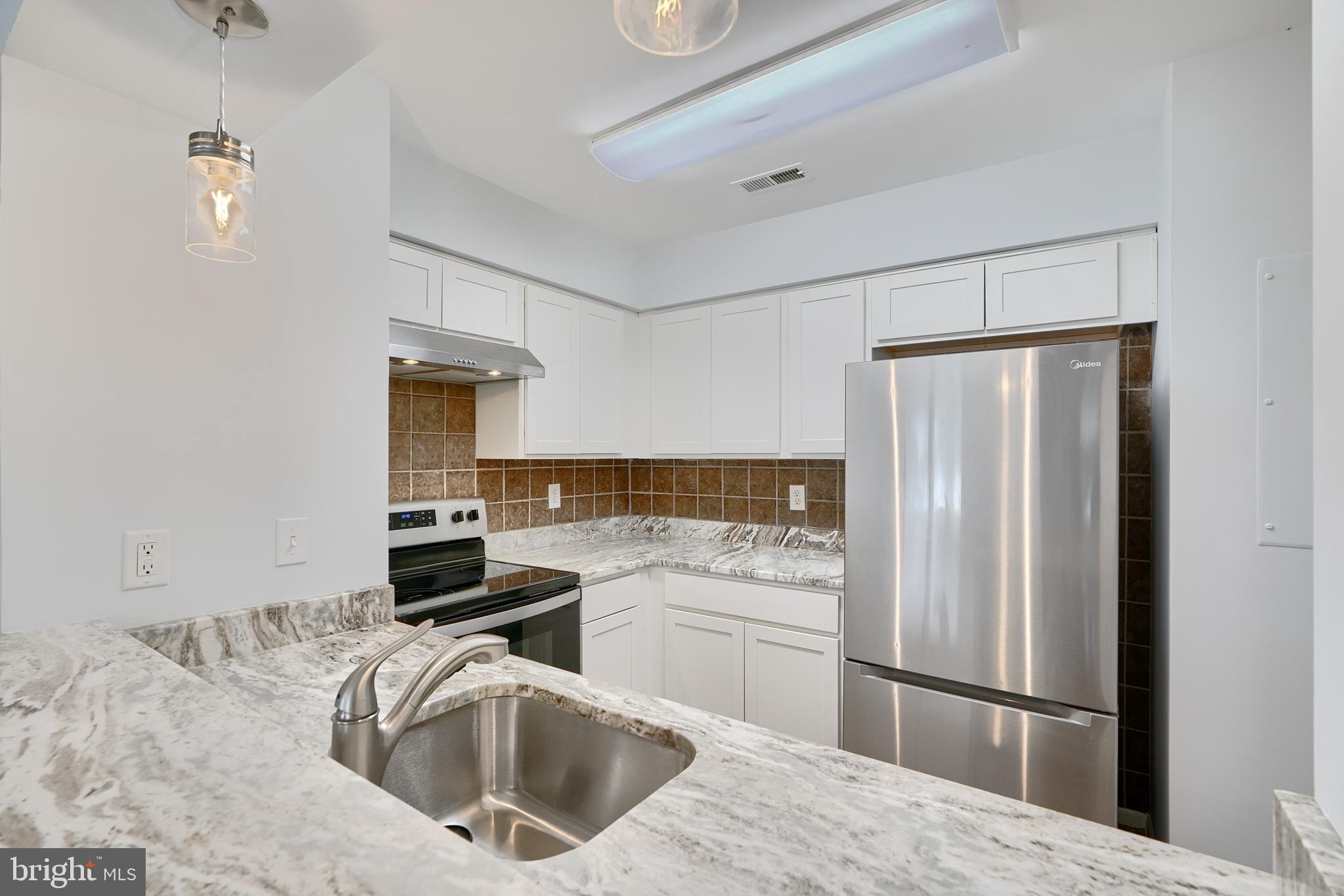 114 Carroll Island Road, Unit 2 Middle River, MD 21220 - Photo 4 of 25