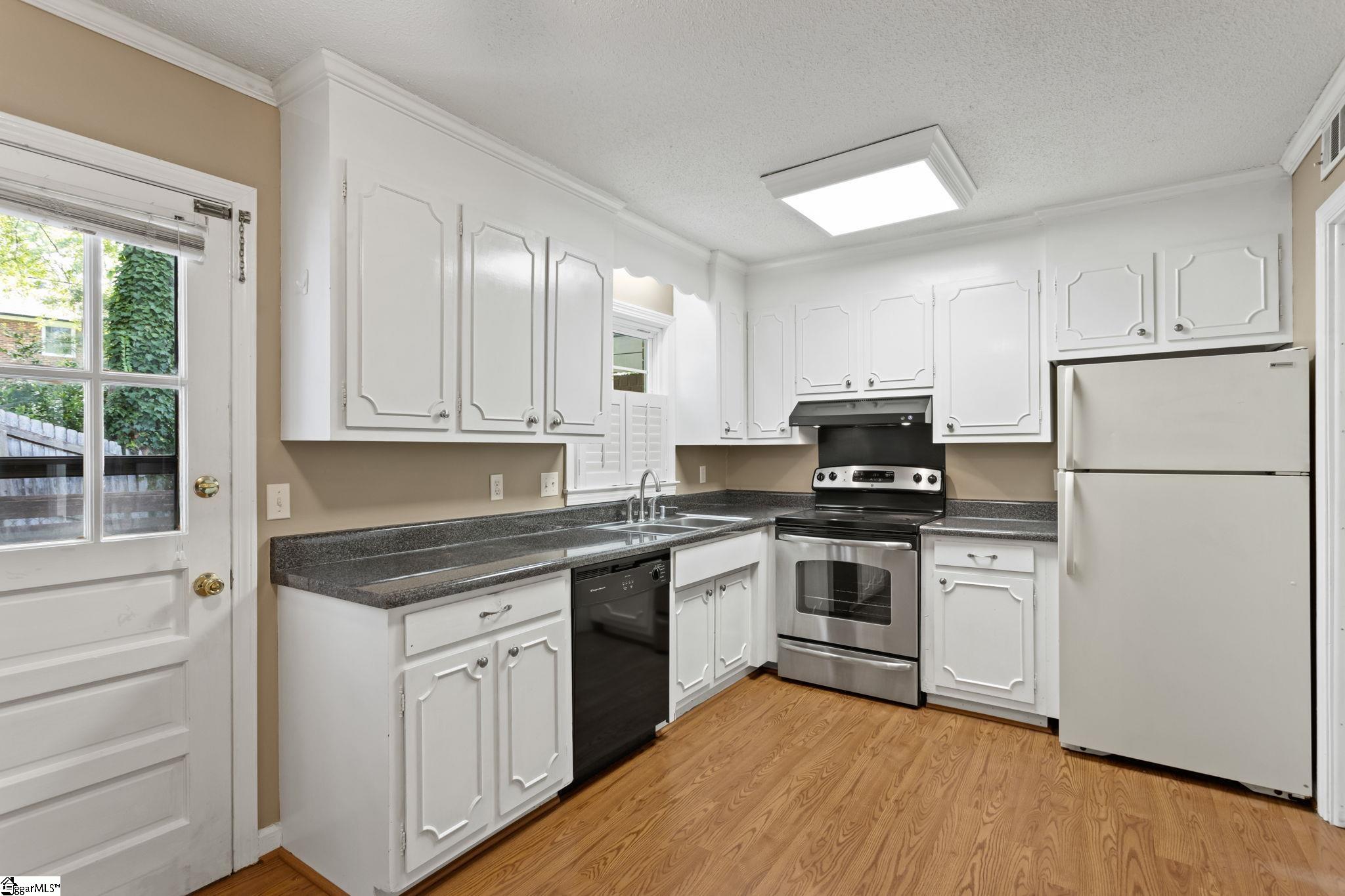 501 Edwards Road, Unit 39B Greenville, SC 29615 - Photo 8 of 17 Gallery Image 8
