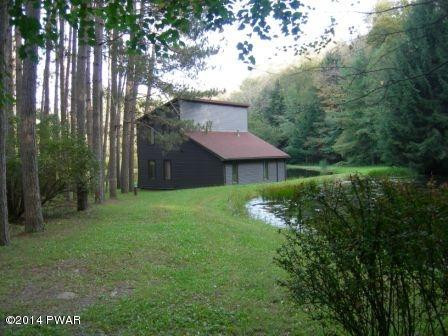 388 Mican Road Waymart, PA 18472 - Photo 3 of 28