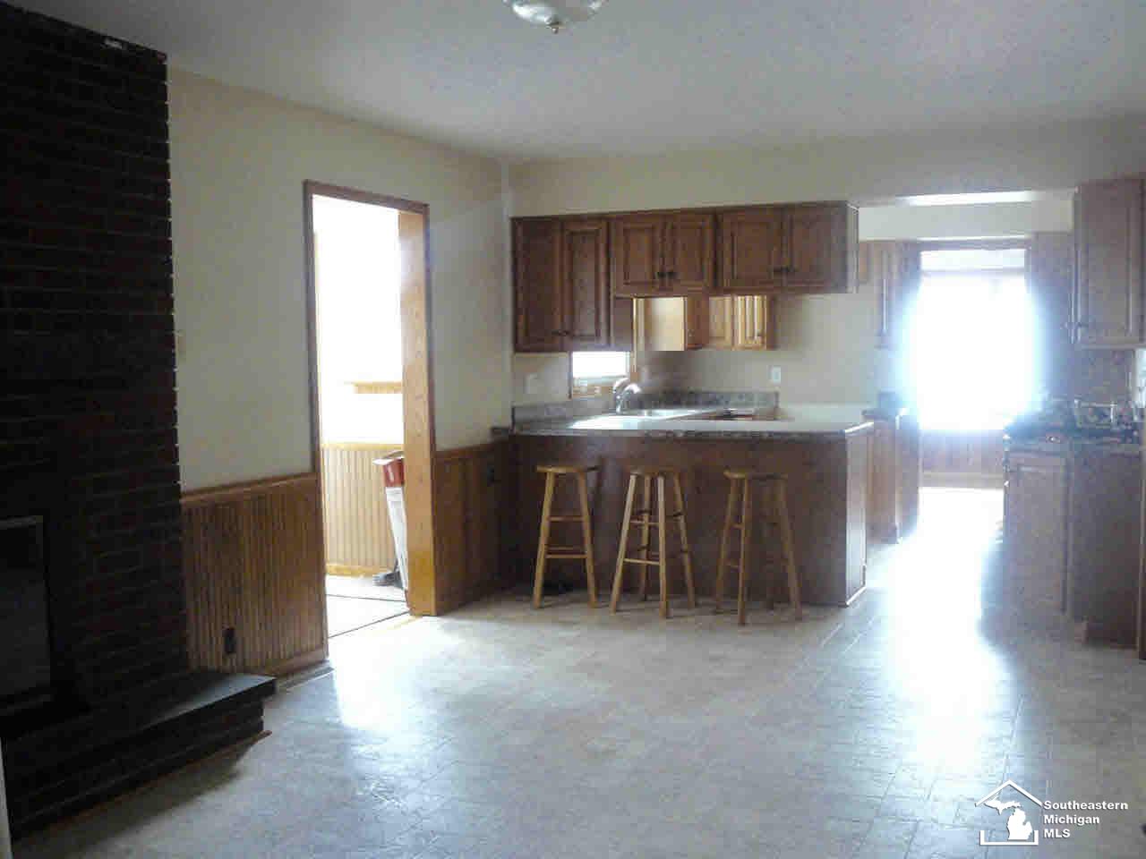6267 Colf Road Carleton, MI 48117 - Photo 12 of 28