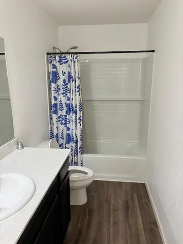 $2,900 | 229 Concho River Drive, Glenn Heights, TX 75154