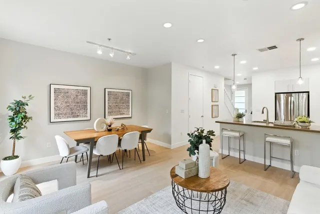 $1,749,000 | 866 Altaire Walk, Palo Alto, CA 94303