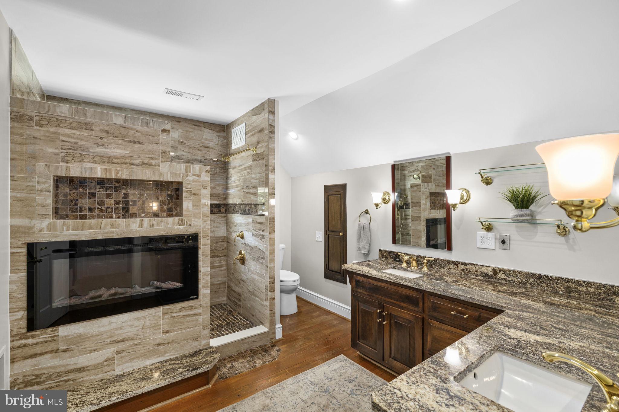 7409 River Road Fredericksburg, VA 22407 - Photo 34 of 140 Custom Standing Shower
