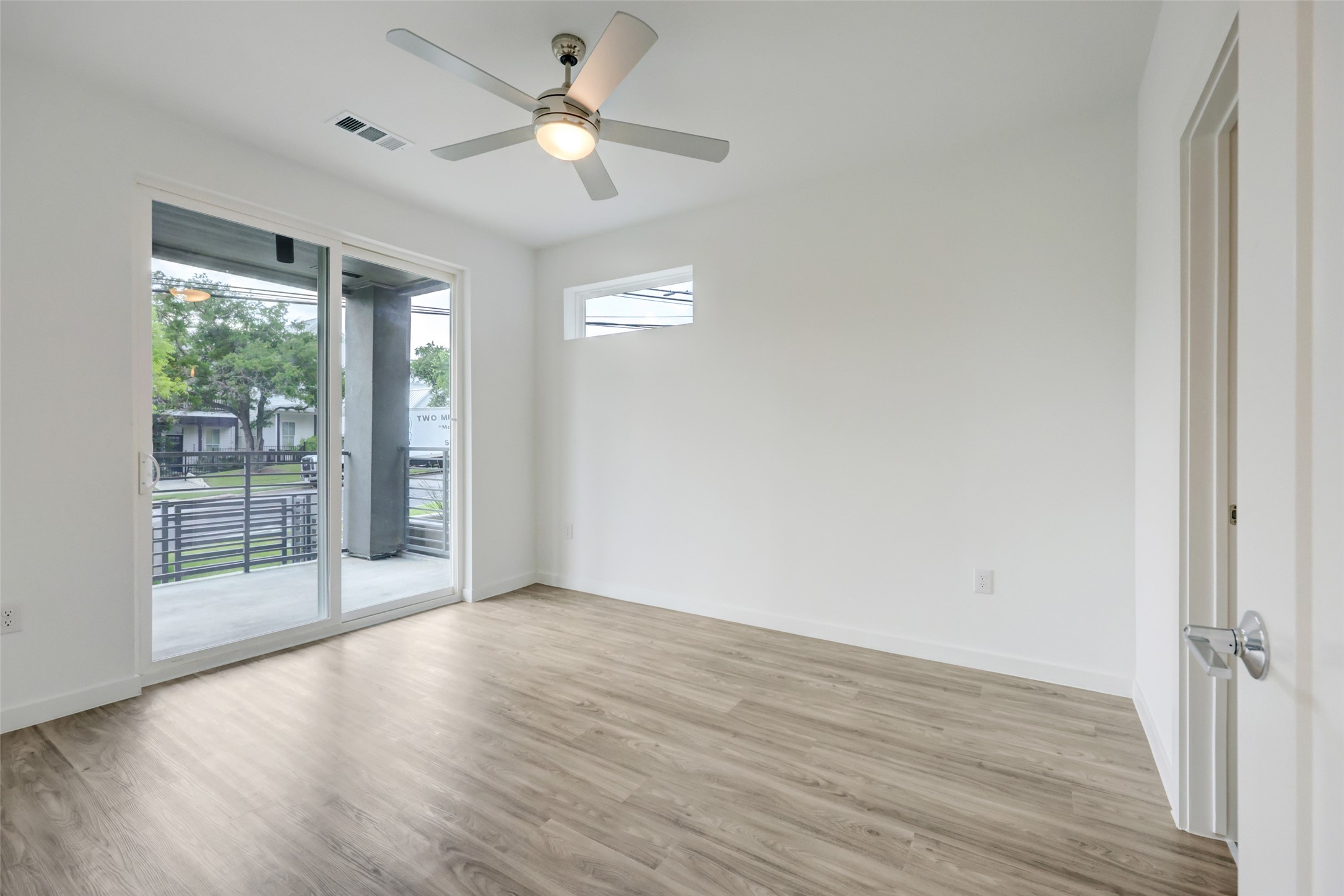 4801 Springdale Road, Unit 1101 Austin, TX 78723 - Photo 5 of 11