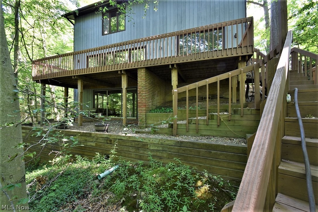 4152 Giles Road Chagrin Falls, OH 44022 - Photo 28 of 31 Rear view of house