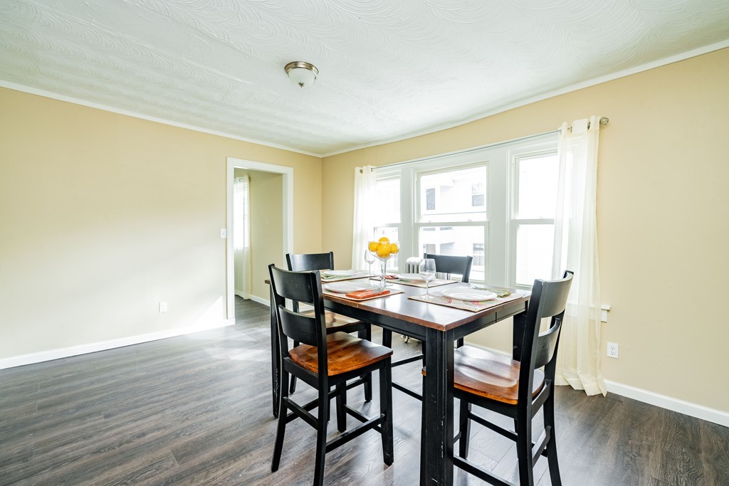 11-15 Braddock Street Springfield, MA 01109 - Photo 4 of 27 Gallery Image 4