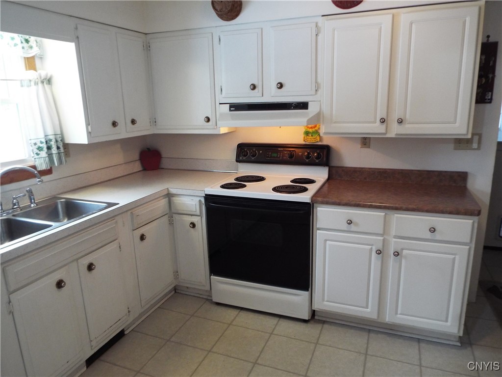 1317 Kinderhook Road Sullivan, NY 13037 - Photo 4 of 41