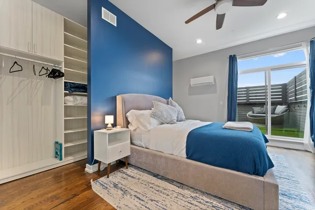 $6,000 | 2437 West Jackson Boulevard, Chicago, IL 60612