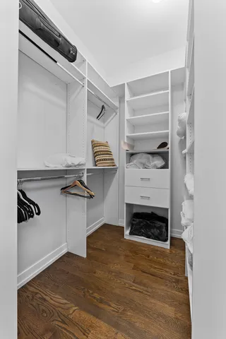 $6,000 | 2437 West Jackson Boulevard, Chicago, IL 60612