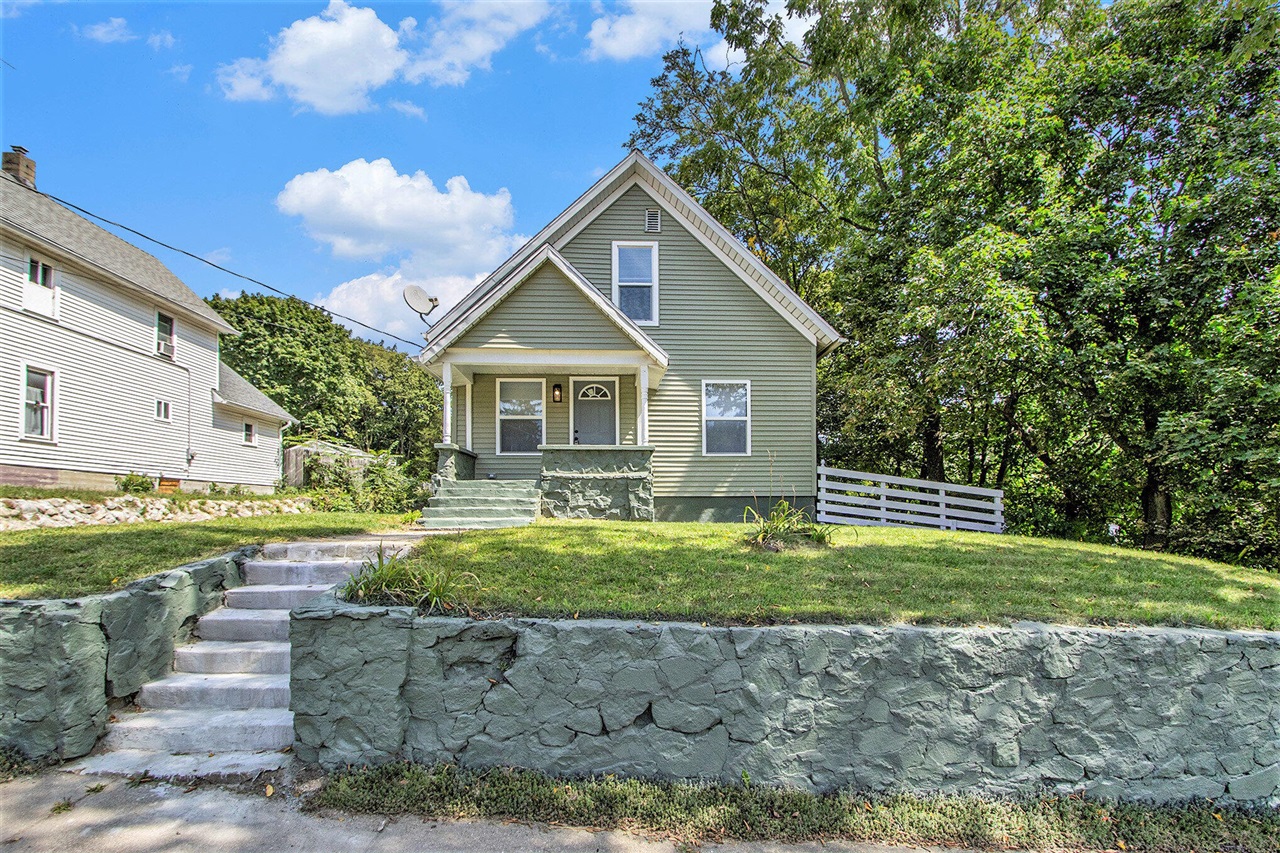 89 East Avenue South Battle Creek, MI 49017 - Photo 2 of 20