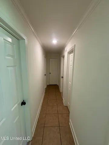 $134,900 | 230 Greenbriar Circle, Holly Springs, MS 38635