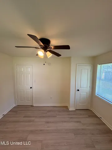 $134,900 | 230 Greenbriar Circle, Holly Springs, MS 38635