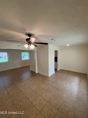 $134,900 | 230 Greenbriar Circle, Holly Springs, MS 38635