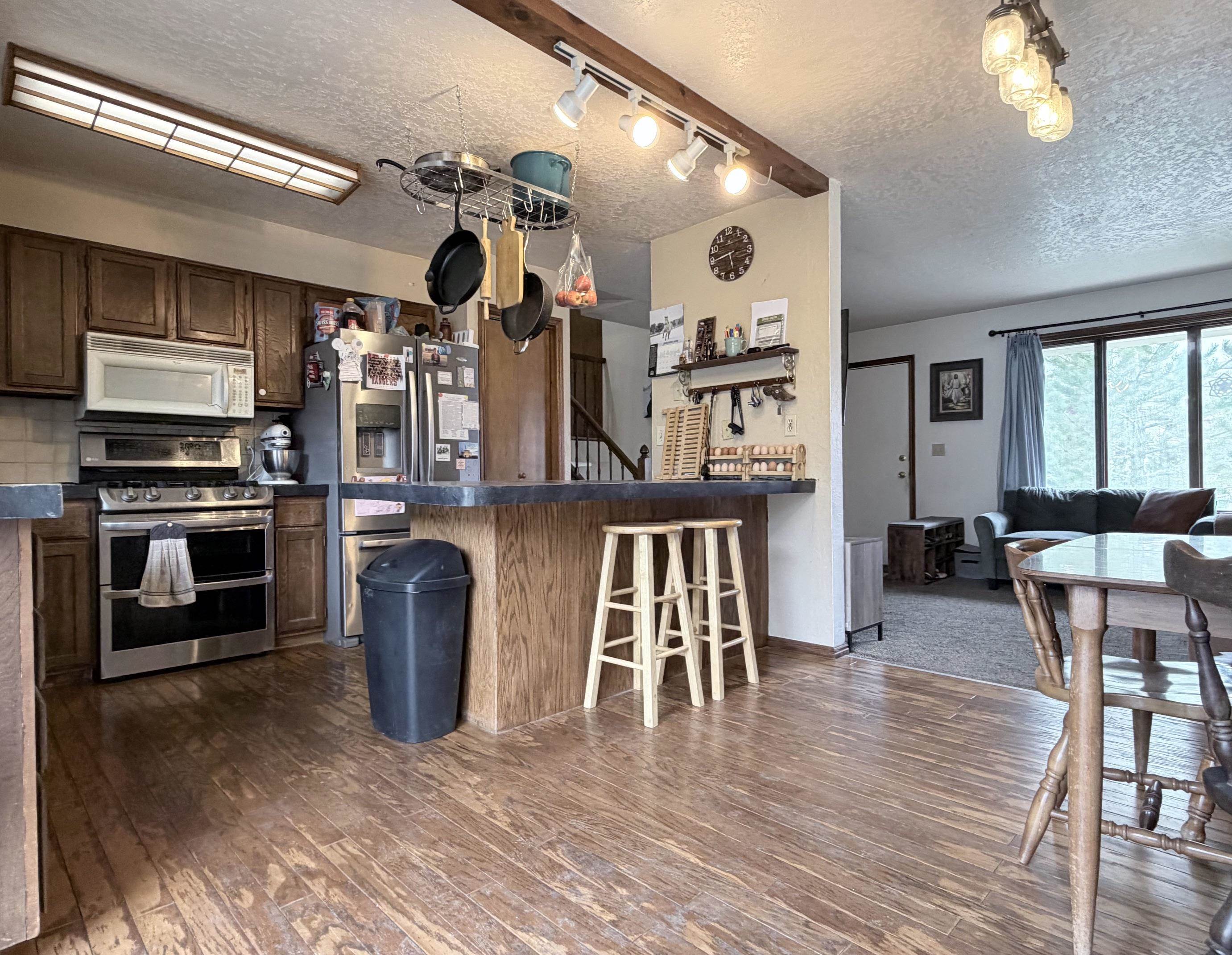 1901 Del Rio Drive Kemmerer, WY 83101 - Photo 7 of 34