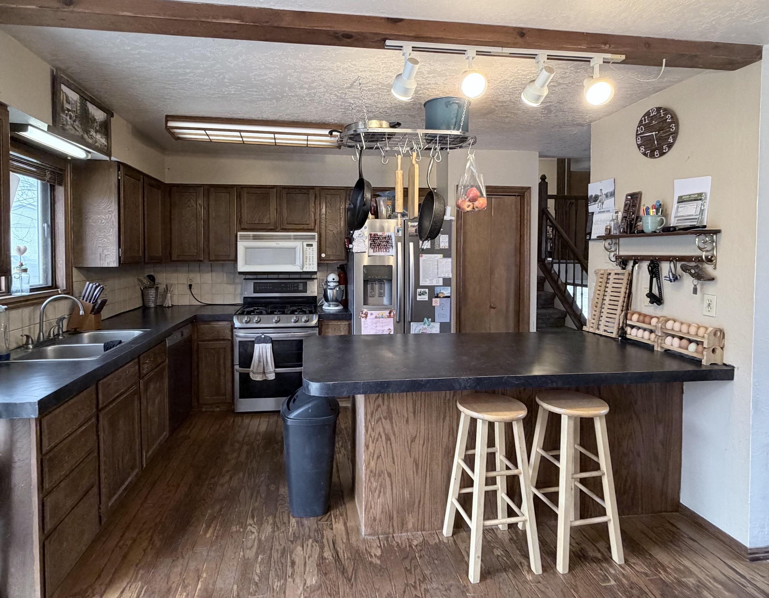 1901 Del Rio Drive Kemmerer, WY 83101 - Photo 8 of 34