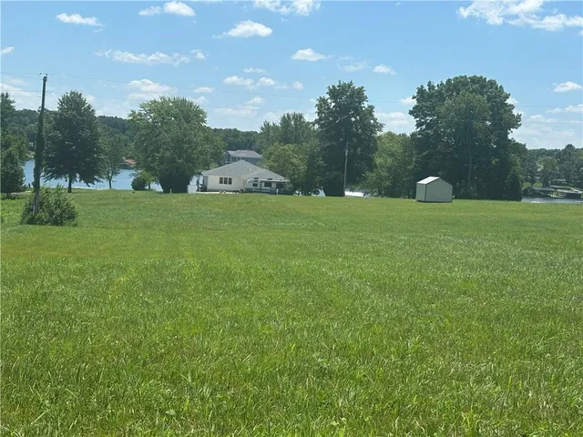 $15,000 | 2418 Fisherman Road, Altamont, MO 64620