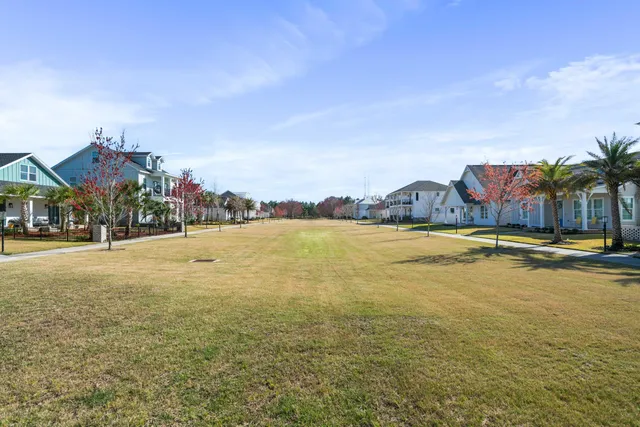 $669,900 | 108 Charleston Court, Panama City Beach, FL 32407