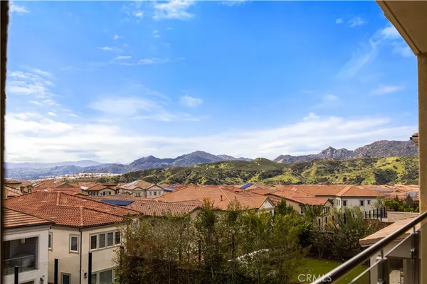 $2,250,000 | 20564 Bluebird Court, Porter Ranch, CA 91326