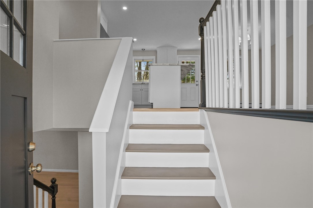 62 Bishop Hill Road Johnston, RI 02919 - Photo 24 of 33
