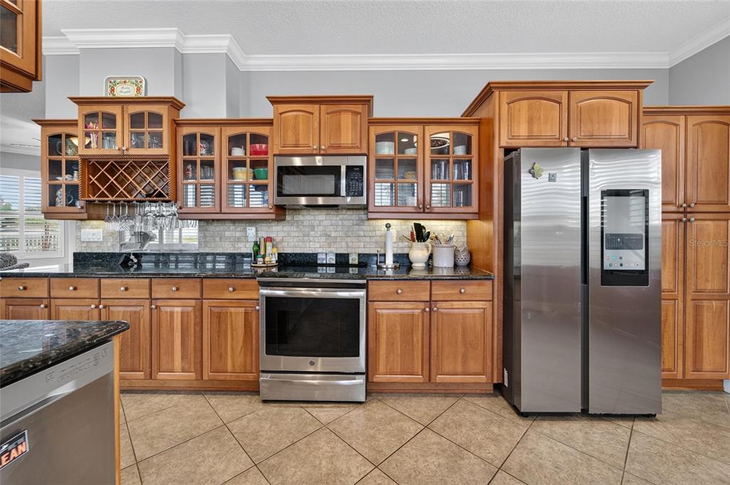 339 Manatee Lane Tarpon Springs, FL 34689 - Photo 19 of 35