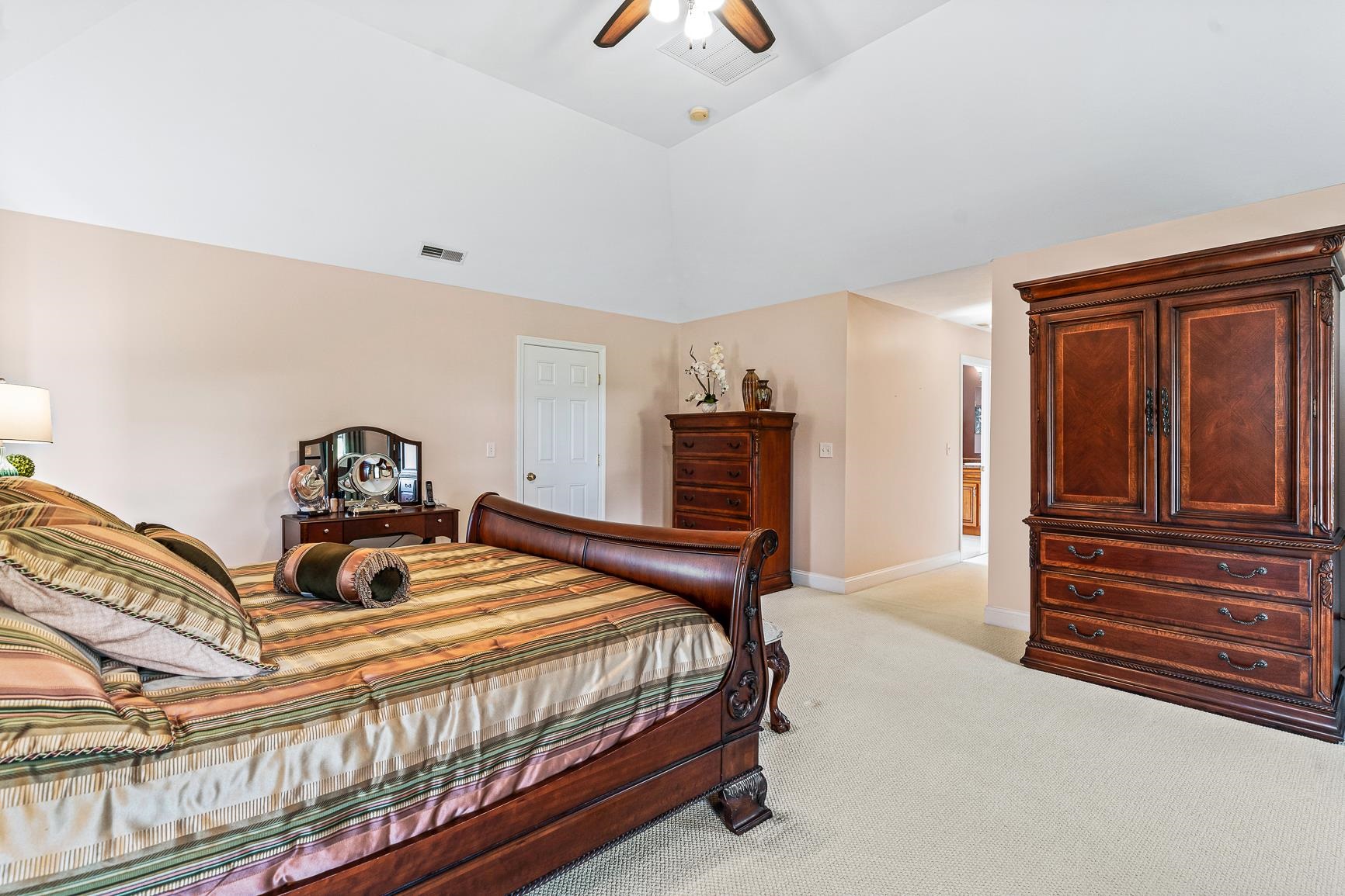 15 Empire Road Pelham, NH 03076 - Photo 23 of 40