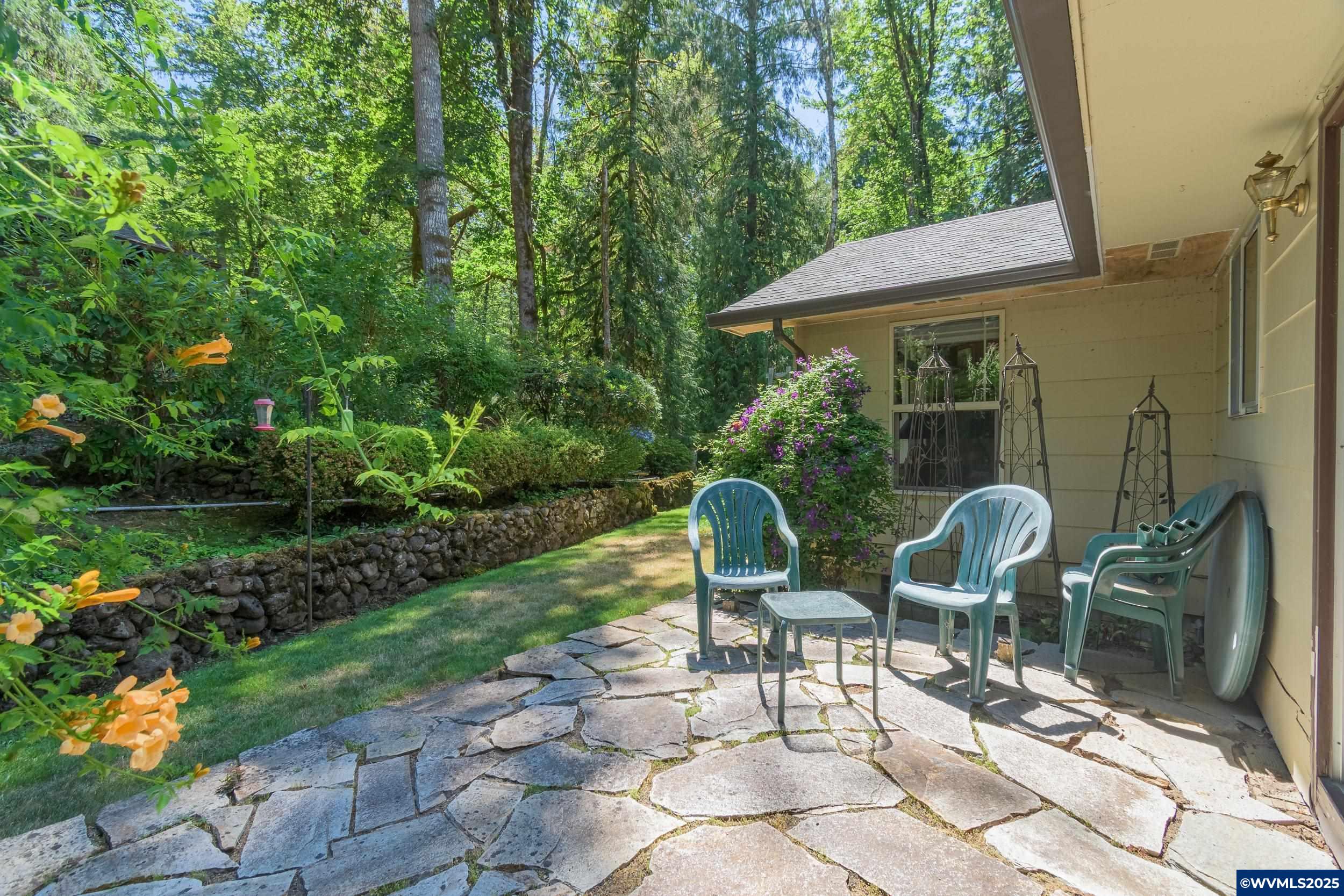 41886 Deerhorn Road Springfield, OR 97478 - Photo 43 of 49