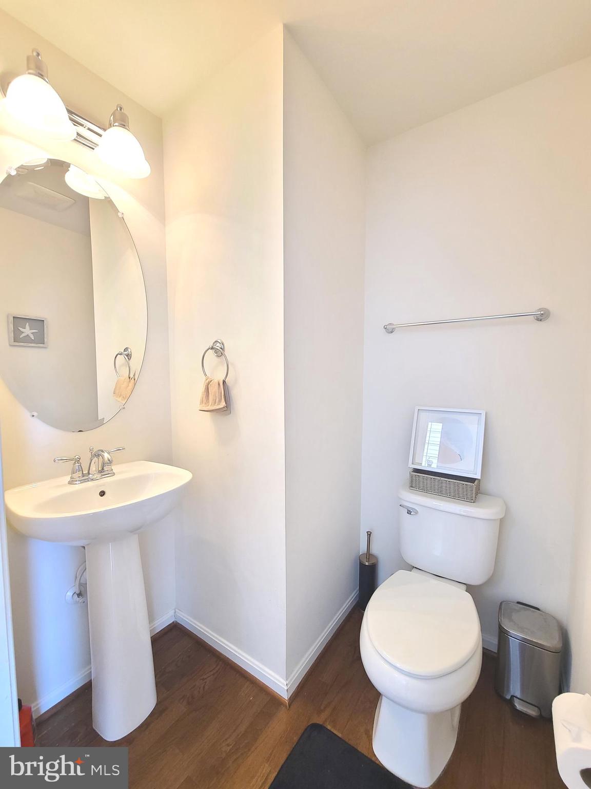 3519 Eagle Ridge Drive Woodbridge, VA 22191 - Photo 11 of 54 Half bathroom