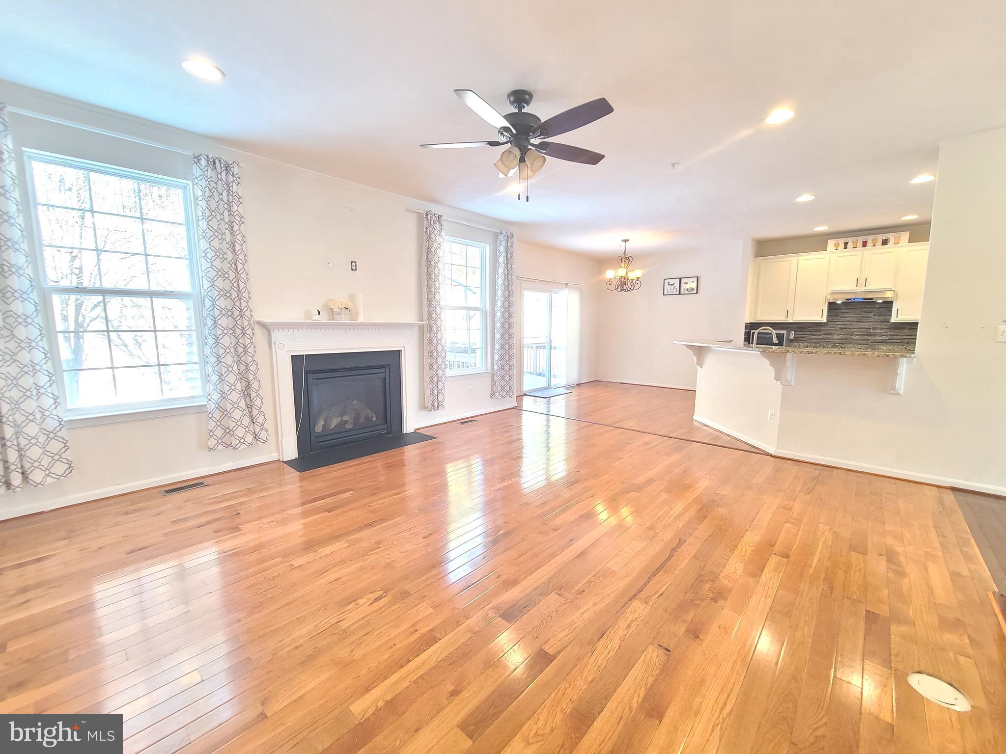 3519 Eagle Ridge Drive Woodbridge, VA 22191 - Photo 14 of 54 Family room
